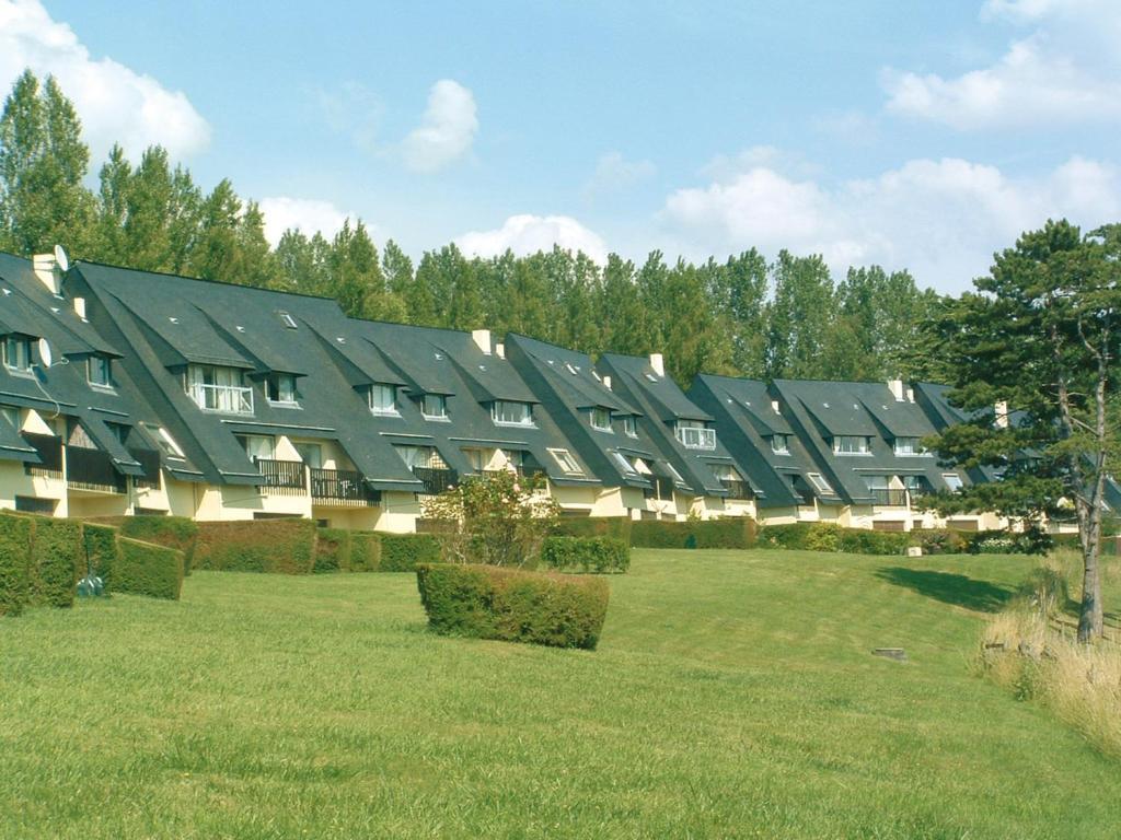Lagrange Vacances Les Hauts De Clairvallon Houlgate Habitación foto
