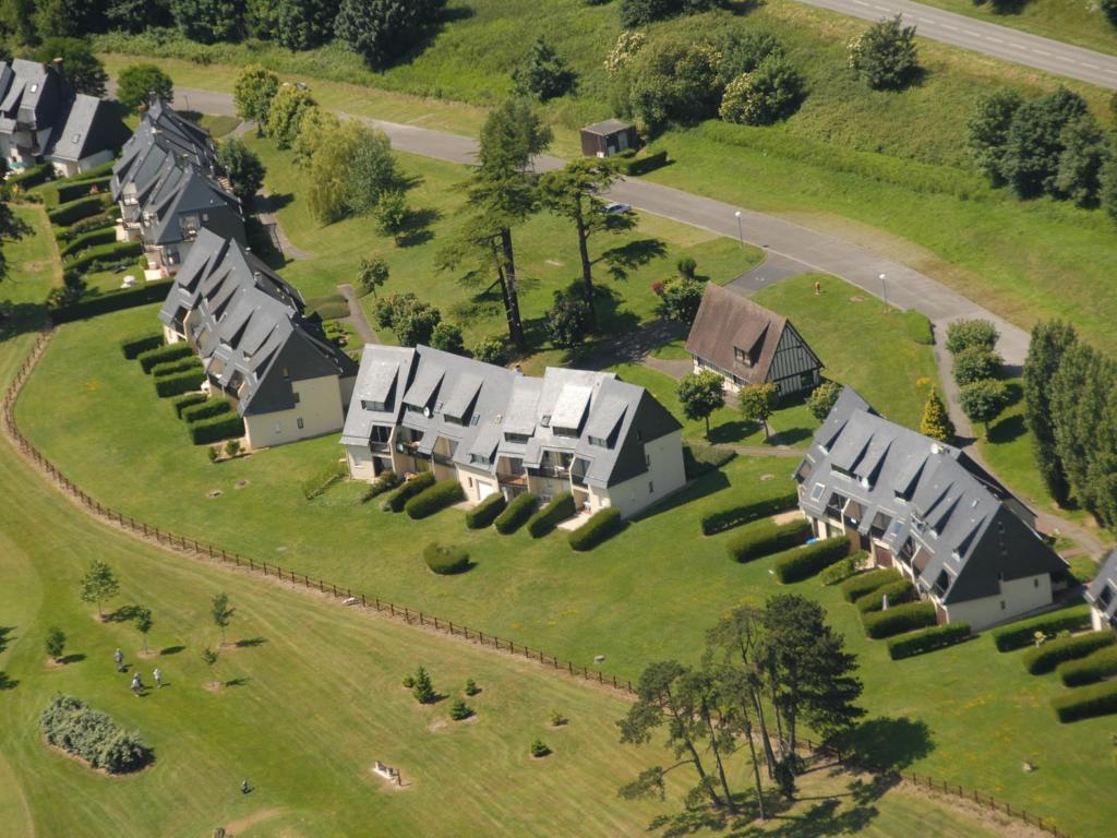 Lagrange Vacances Les Hauts De Clairvallon Houlgate Habitación foto