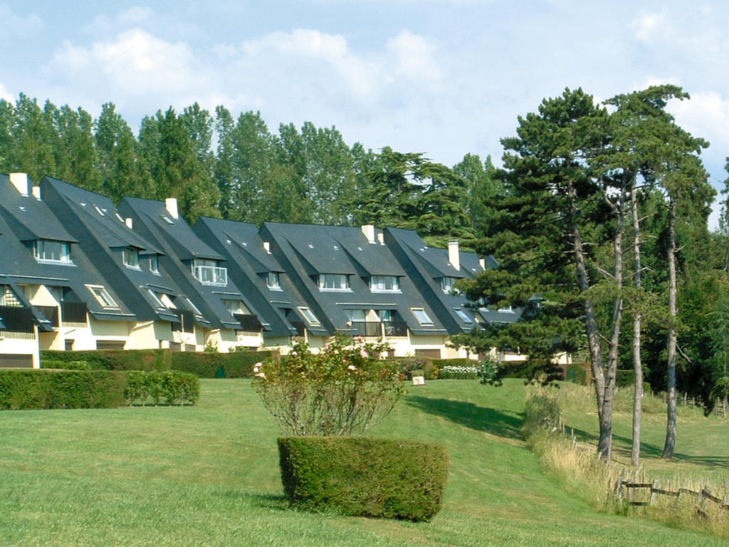 Lagrange Vacances Les Hauts De Clairvallon Houlgate Exterior foto